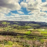 Tunnara By The