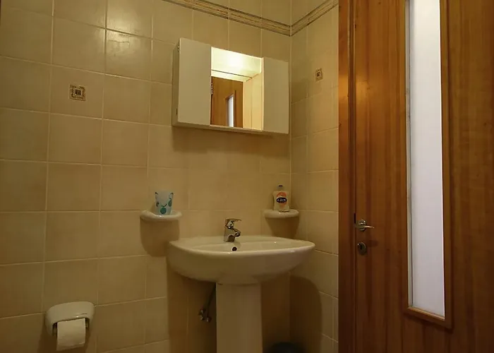 Tunnara By The Is-Sellum